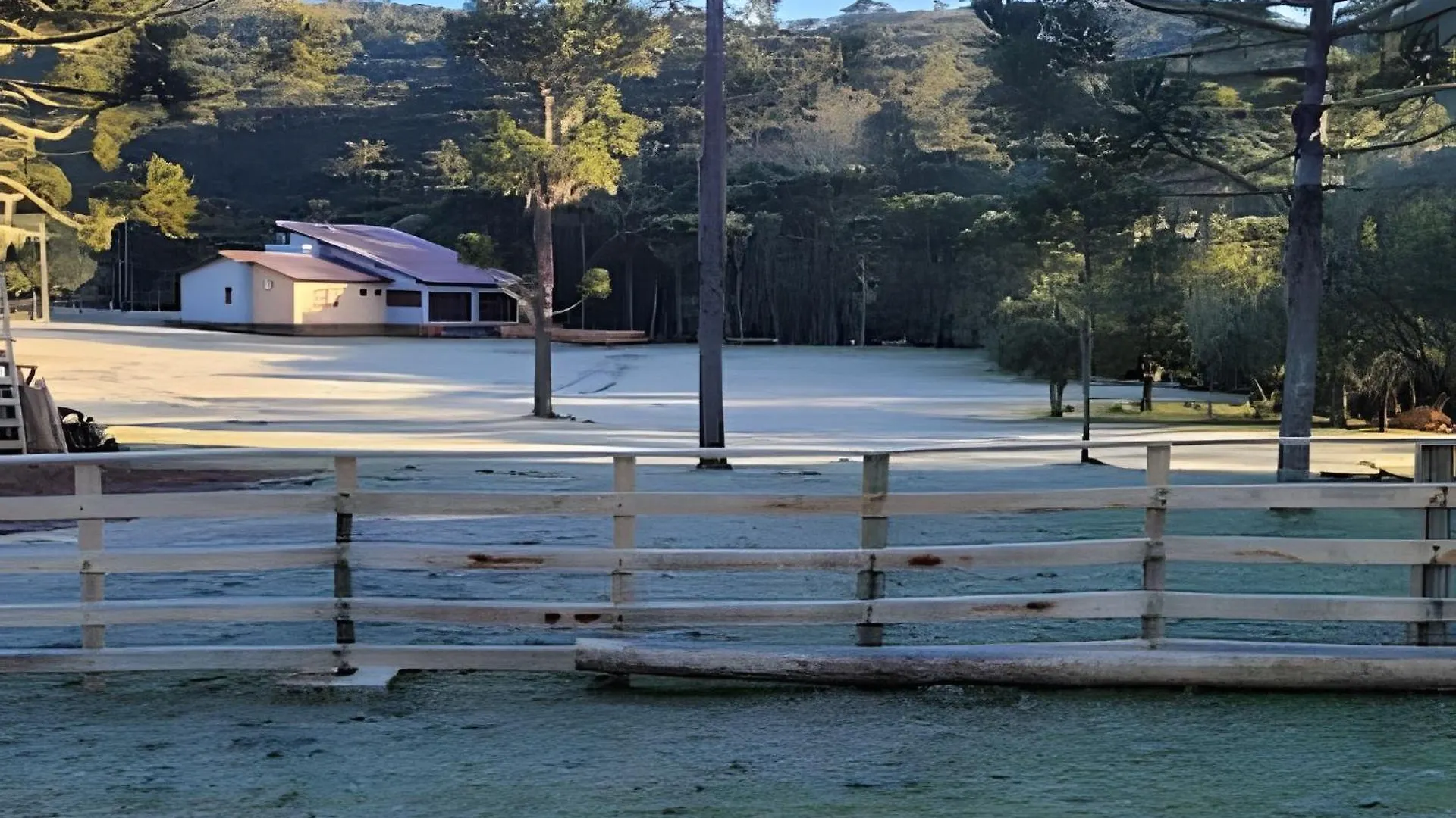 Casa de Férias Cabana Pequeno Bosque Com Deck E Vista P/ O Rio São Joaquim Brasil