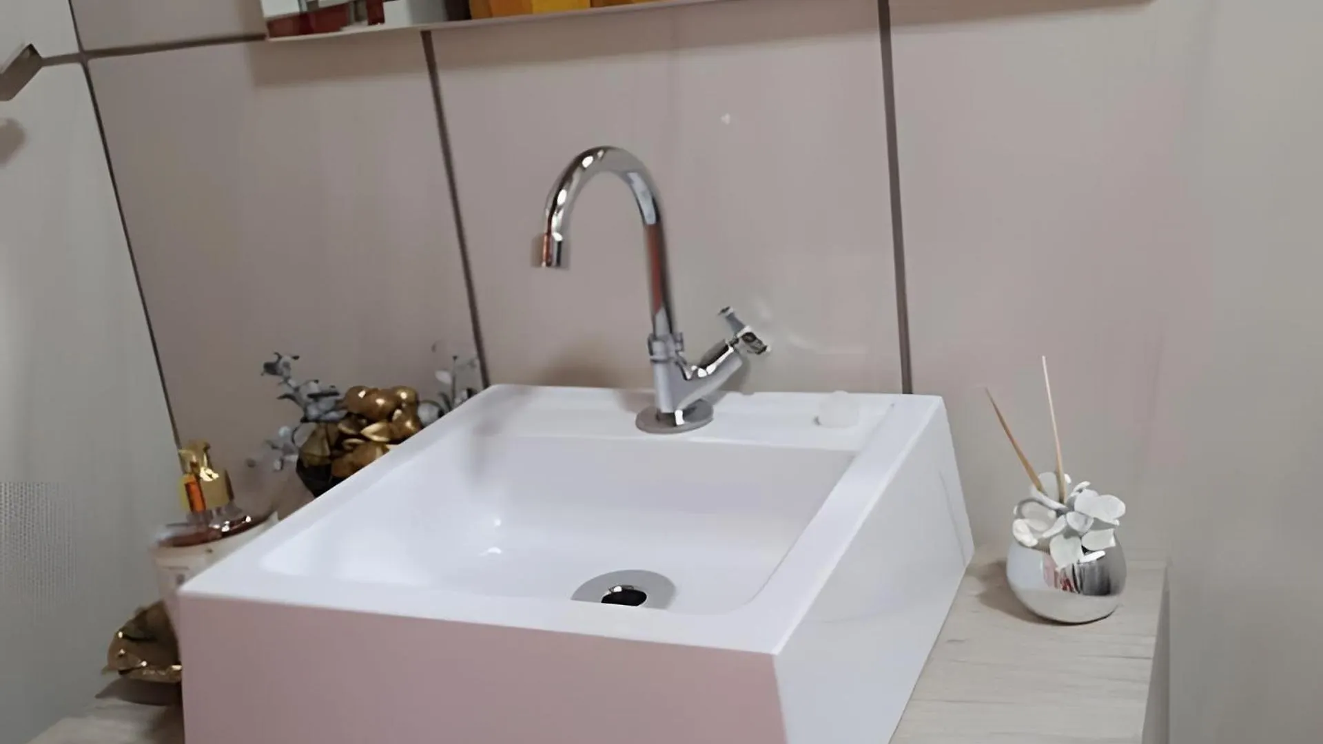 Casa de Férias Cabana Pequeno Bosque Com Deck E Vista P/ O Rio São Joaquim